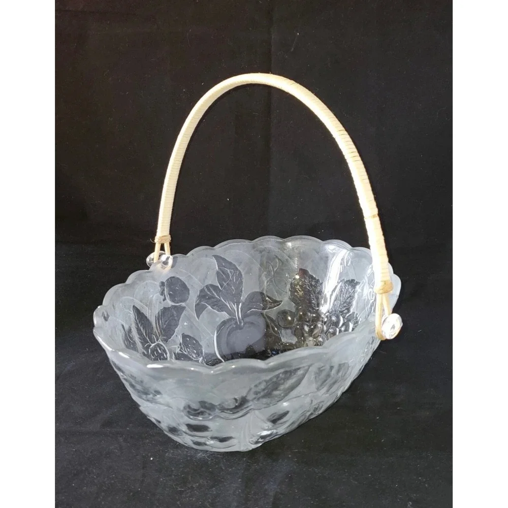 NEW Vintage WP&G Clear Frosted Glass Fruit Delight Basket Japan Scalloped Edges